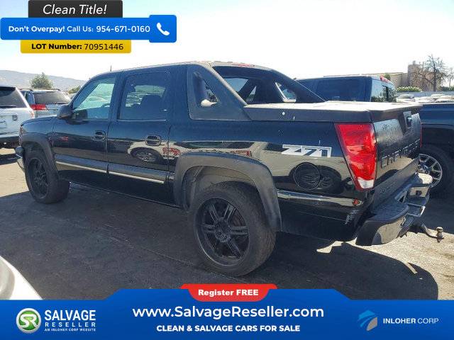 Used 2004 Chevrolet Avalanche 4x4 image 3