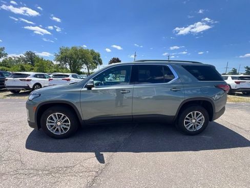 Used 2023 Chevrolet Traverse LT AWD/4WD image 8
