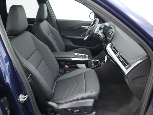 Used 2025 BMW X1 xDrive28i w/ Premium Package image 22