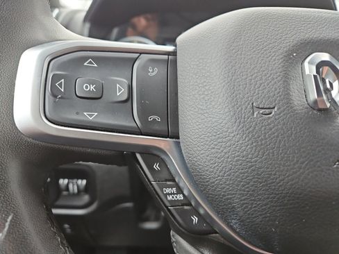 Used 2025 RAM 1500 Big Horn image 24