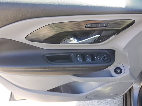 Used 2021 GMC Terrain SLT w/ Infotainment Package II image 17