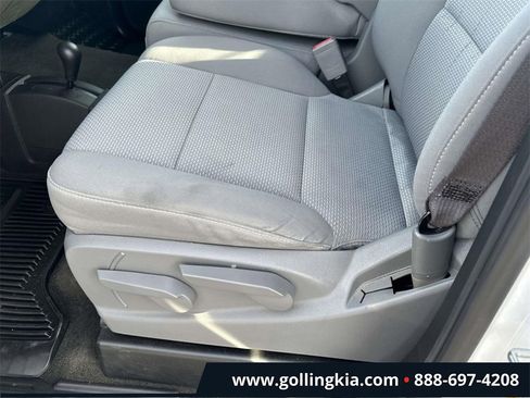 Used 2017 Chevrolet Silverado 1500 Custom w/ Custom Convenience Package image 17