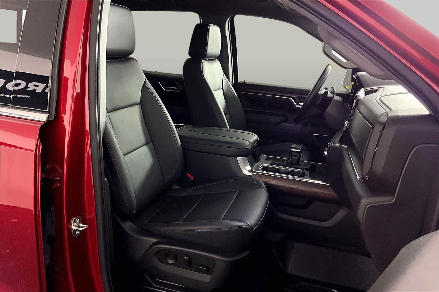 Used 2023 GMC Sierra 1500 SLT AWD/4WD image 9