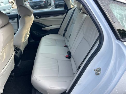 Used 2020 Honda Accord Touring image 15