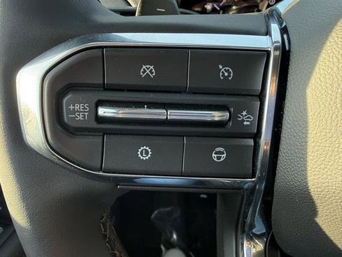 Used 2026 GMC Yukon Denali w/ Denali Reserve Package image 17