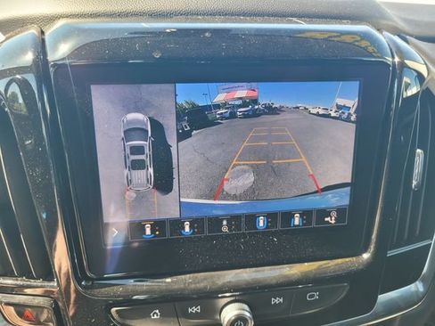 Used 2021 Chevrolet Traverse Premier w/ Redline Edition AWD/4WD image 22