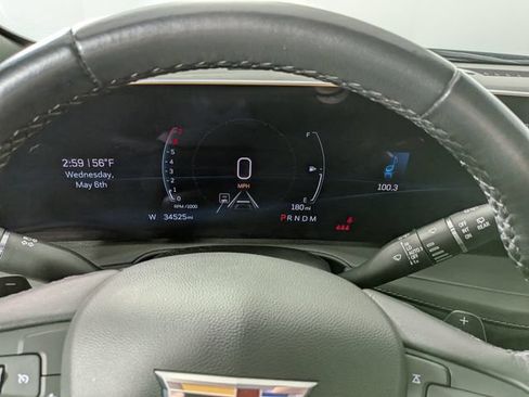 Used 2025 Cadillac XT4 Premium Luxury FWD image 4