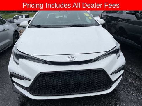Used 2024 Toyota Corolla SE w/ SE Premium Package FWD image 13
