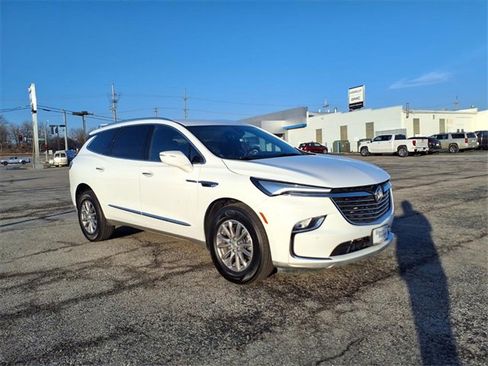 Used 2024 Buick Enclave Premium image 4