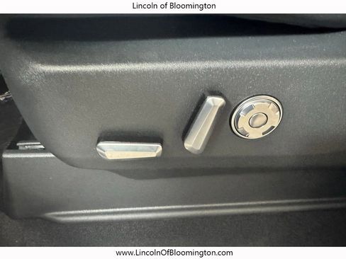 New 2026 Lincoln Navigator L Reserve AWD/4WD image 46