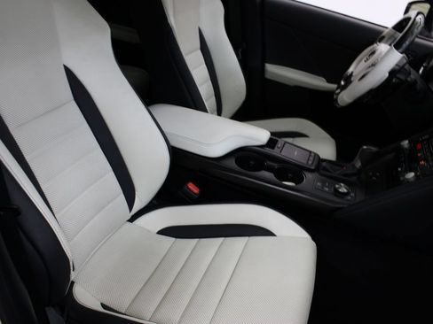 Used 2022 Lexus IS 350 F Sport RWD image 25