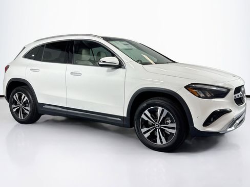 New 2026 Mercedes-Benz GLA 250 4MATIC image 3