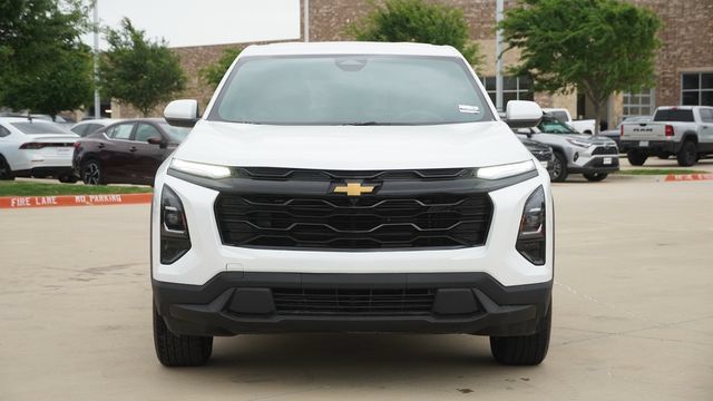 Used 2026 Chevrolet Equinox LT FWD image 2