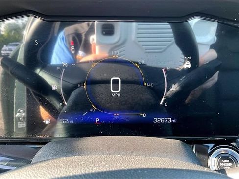 Used 2025 Chevrolet Trax ACTIV w/ Sunroof Package FWD image 20