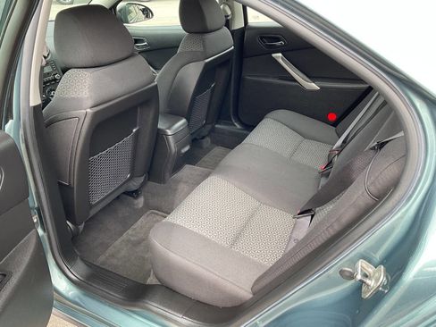 Used 2009 Pontiac G6 Sedan w/ Sport Package 1 FWD image 24