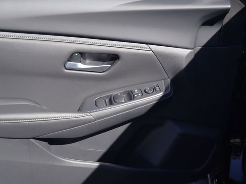 New 2025 Nissan Sentra SR w/ Trunk Package image 15