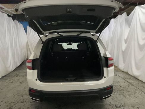 Used 2023 Honda Pilot Sport image 15
