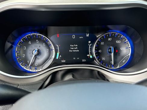 New 2026 Chrysler Pacifica Pinnacle FWD image 28