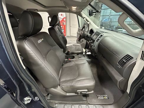 Used 2017 Nissan Frontier PRO-4X w/ Pro-4x Luxury Package image 39