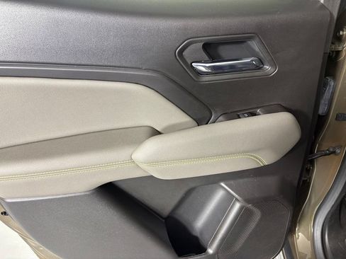 Used 2025 Chevrolet Colorado ZR2 AWD/4WD image 37