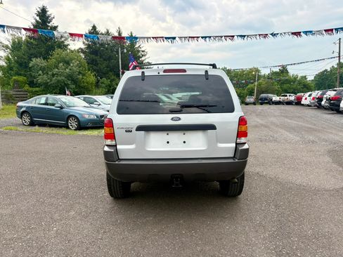 Used 2004 Ford Escape XLT AWD/4WD image 4