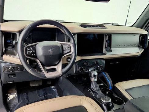 Used 2024 Ford Bronco Wildtrak AWD/4WD image 12