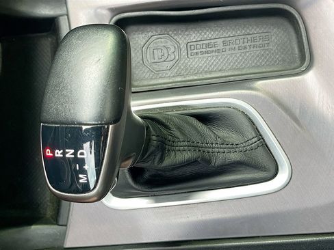 Used 2019 Dodge Charger R/T w/ Plus Group RWD image 17