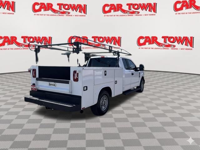 Used 2022 Ford F250 XL w/ Power Equipment Group RWD image 3