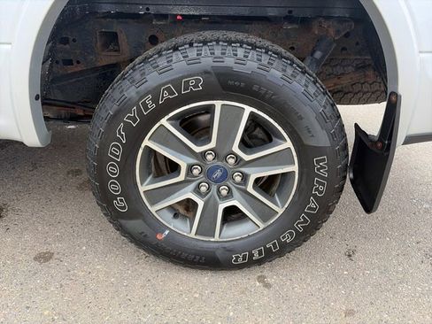 Used 2015 Ford F150 Lariat w/ Equipment Group 501A Mid AWD/4WD image 16