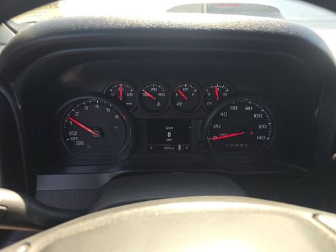 Used 2020 Chevrolet Silverado 1500 Custom w/ Custom Value Package RWD image 8