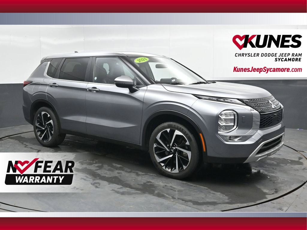 Used 2024 Mitsubishi Outlander SE AWD/4WD image 1