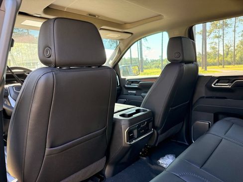 New 2026 GMC Sierra 1500 Denali w/ Denali Reserve Package AWD/4WD image 31