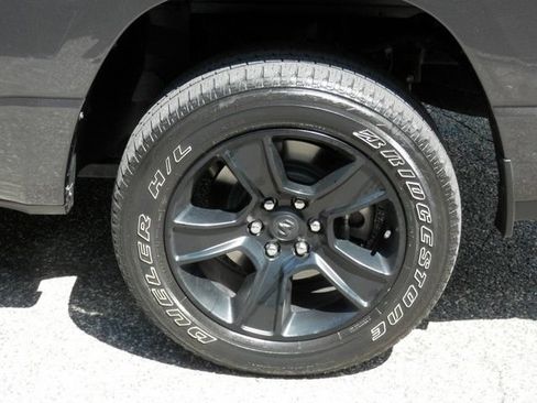 Used 2020 RAM 1500 Big Horn AWD/4WD image 12