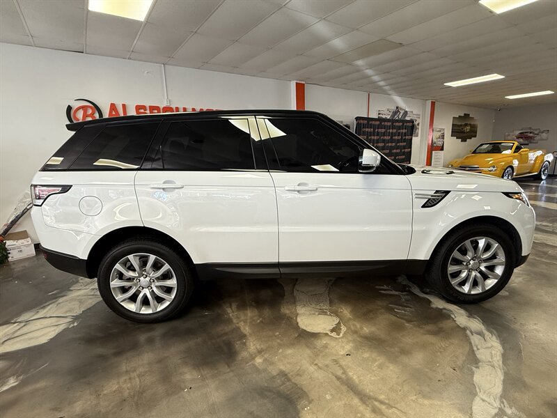 Used 2017 Land Rover Range Rover Sport HSE AWD/4WD image 10