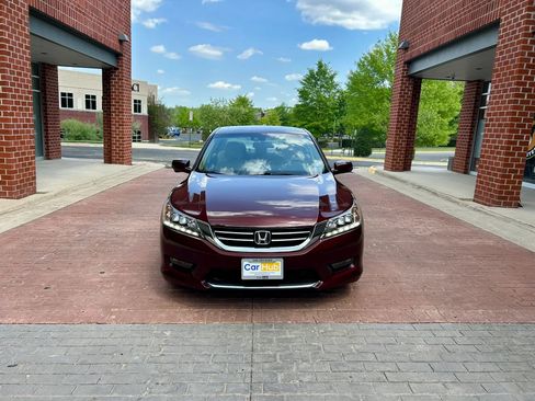 Used 2015 Honda Accord Touring image 2