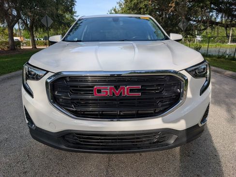 Used 2018 GMC Terrain SLE FWD image 2