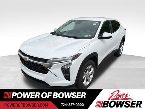 Certified 2024 Chevrolet Trax LS w/ LS Convenience Package FWD image 1