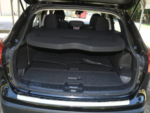 Used 2019 Nissan Rogue Sport SV w/ Technology Package FWD image 15