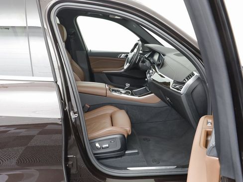 Certified 2023 BMW X5 xDrive40i w/ Premium Package image 21