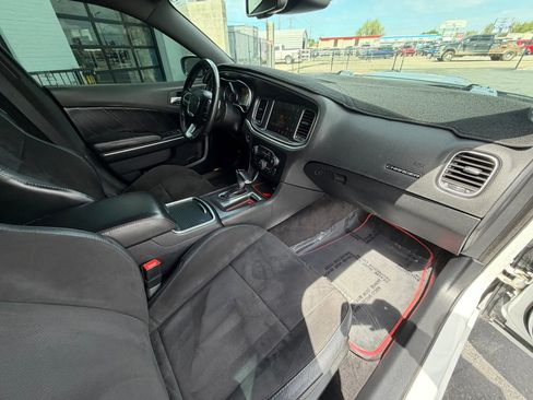 Used 2015 Dodge Charger R/T Scat Pack w/ Technology Group RWD image 13