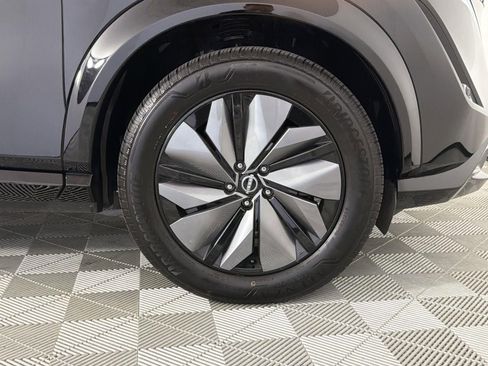 Used 2025 Nissan Ariya AWD image 35