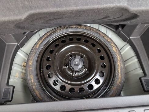 Used 2020 Chevrolet Equinox Premier image 18