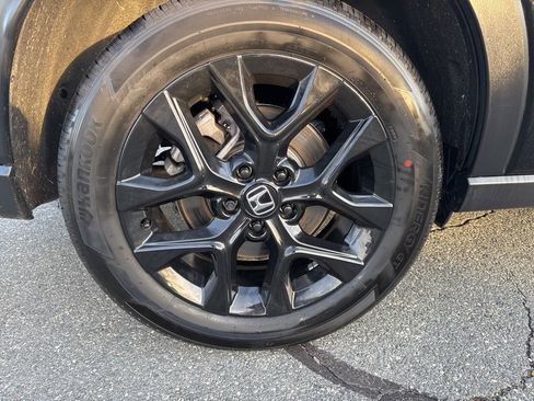 Used 2025 Honda HR-V Sport image 11