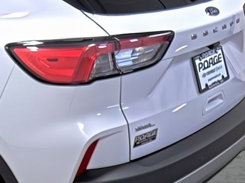 Used 2022 Ford Escape SEL image 10