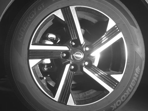 Used 2025 Nissan Sentra SV image 12