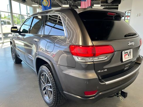 Used 2019 Jeep Grand Cherokee Limited w/ Luxury Group II AWD/4WD image 5
