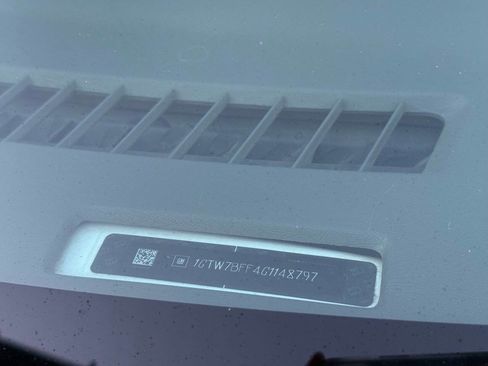 Used 2016 GMC Savana 2500 2500 3dr Extended Cargo Van w/ image 7