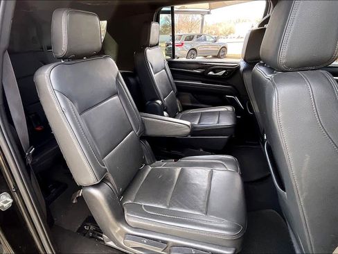 Used 2022 GMC Yukon XL Denali image 19