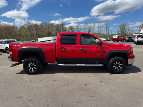 Used 2009 GMC Sierra 2500 SLE w/ Convenience Package AWD/4WD image 6