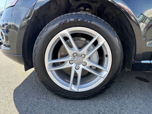 Used 2017 Audi Q5 2.0T Premium Plus w/ Technology Package AWD/4WD image 2
